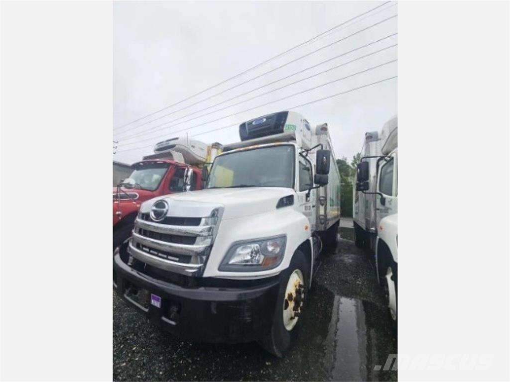 Hino 268 Chladírenské nákladní vozy