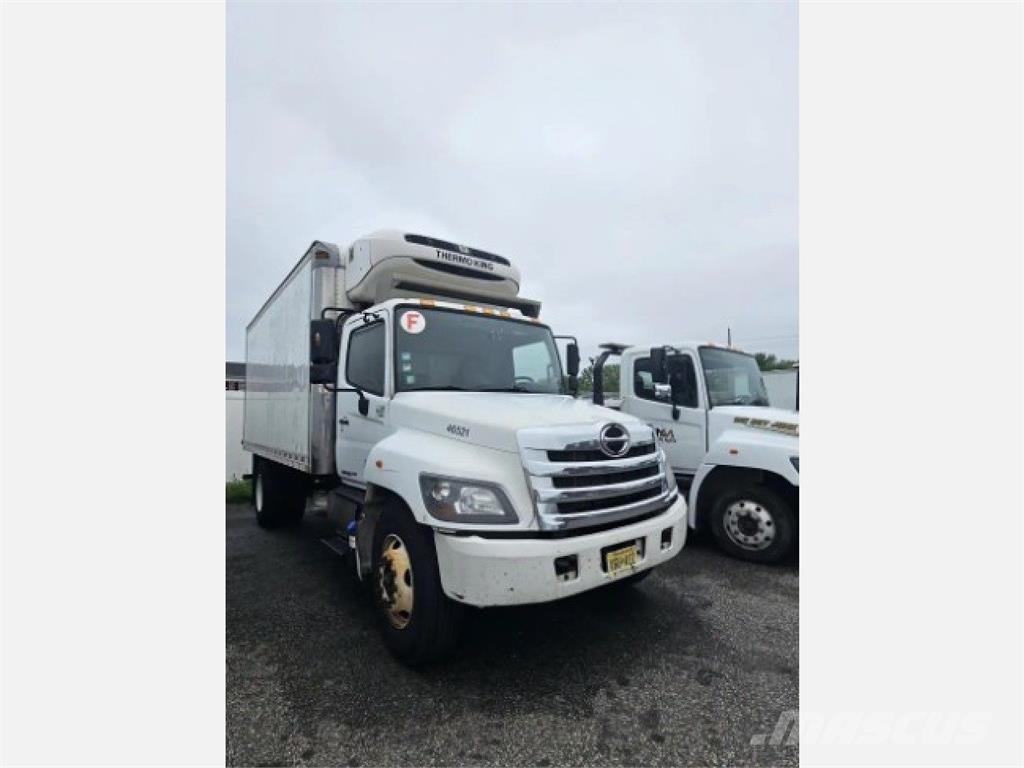 Hino 268 Chladírenské nákladní vozy