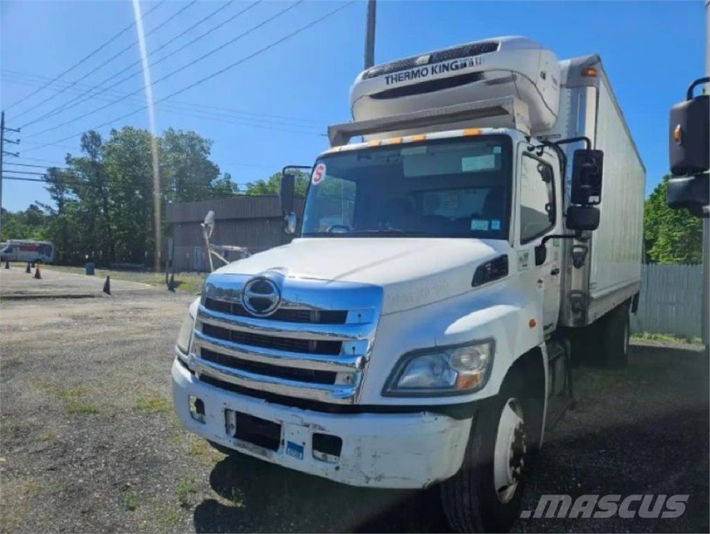 Hino 268 Chladírenské nákladní vozy