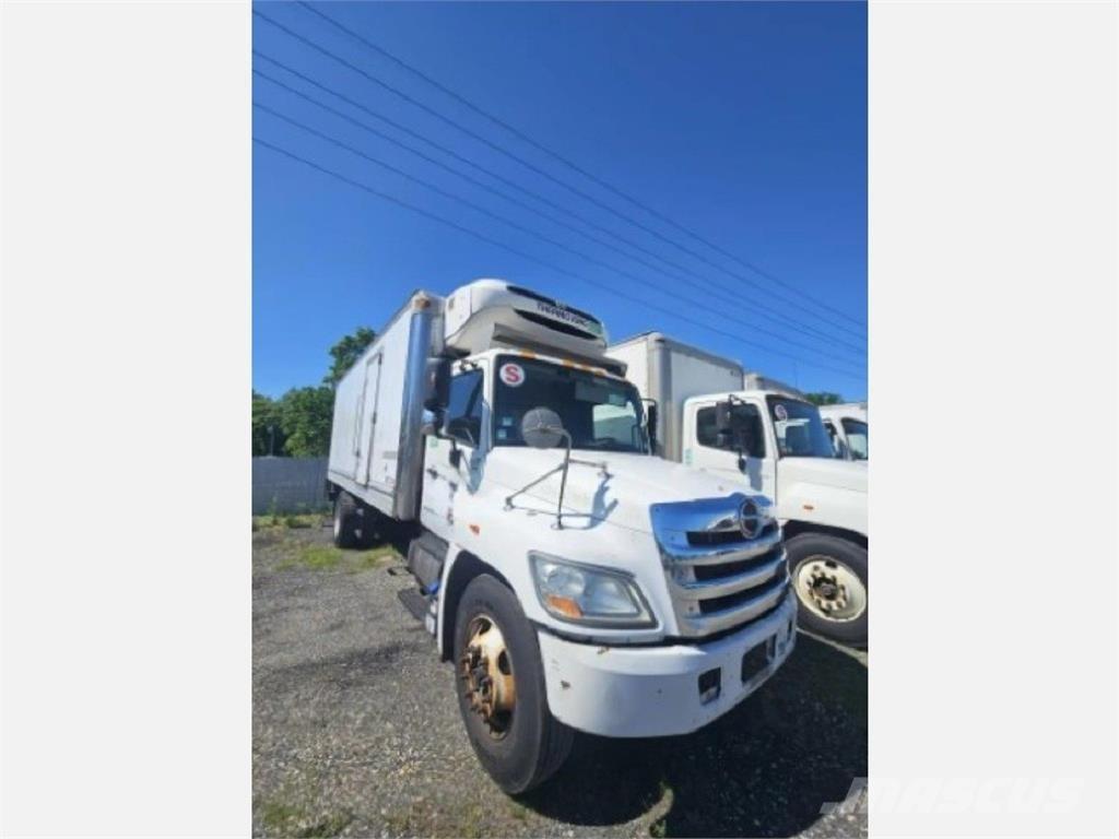 Hino 268 Chladírenské nákladní vozy