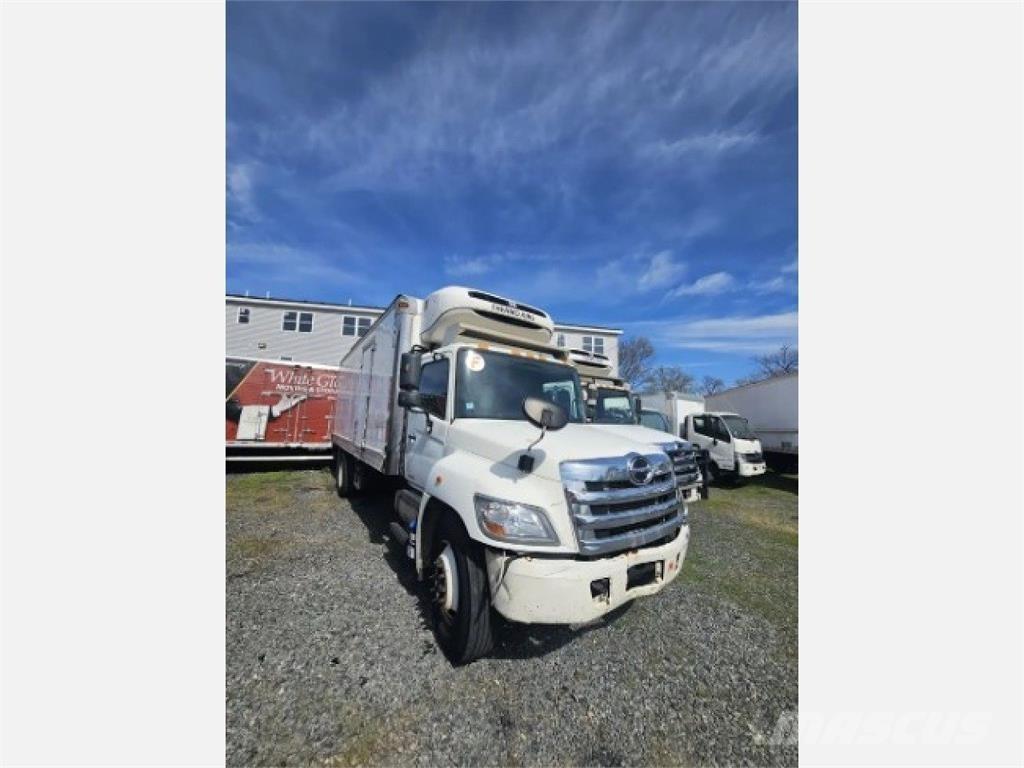 Hino 268 Chladírenské nákladní vozy