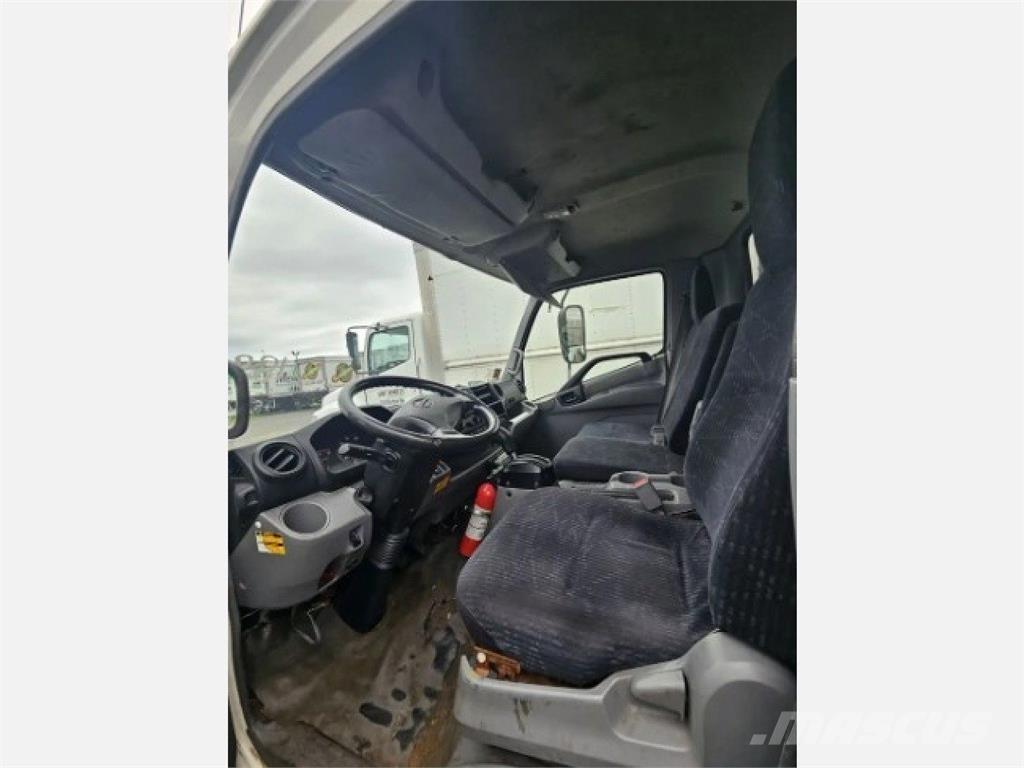 Hino 268 Chladírenské nákladní vozy