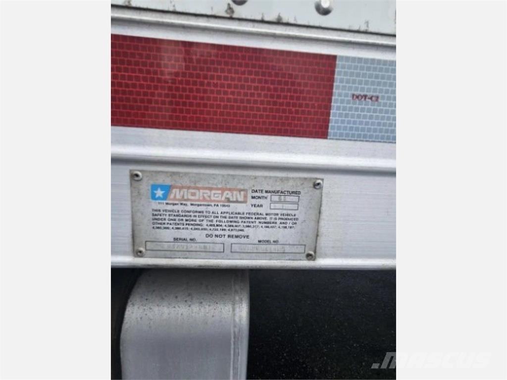 Hino 338 Chladírenské nákladní vozy
