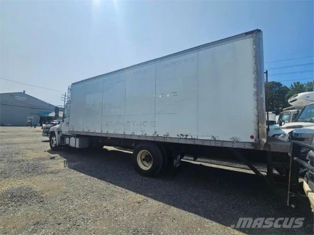 Hino 338 Chladírenské nákladní vozy