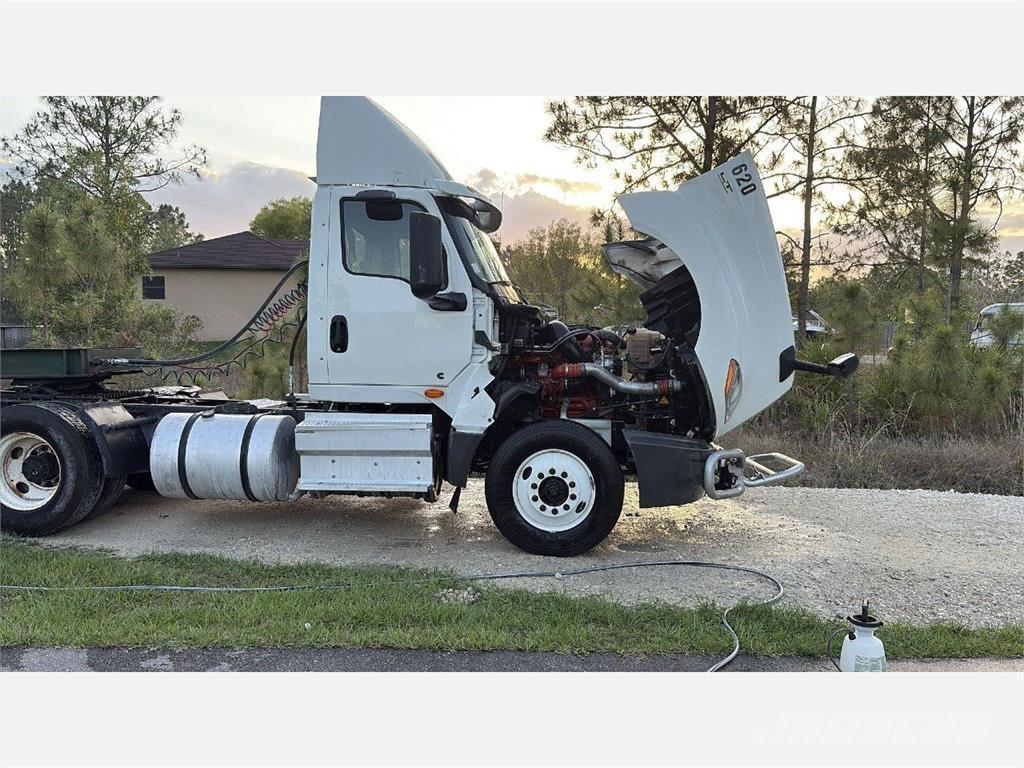 International LT625 Tahače