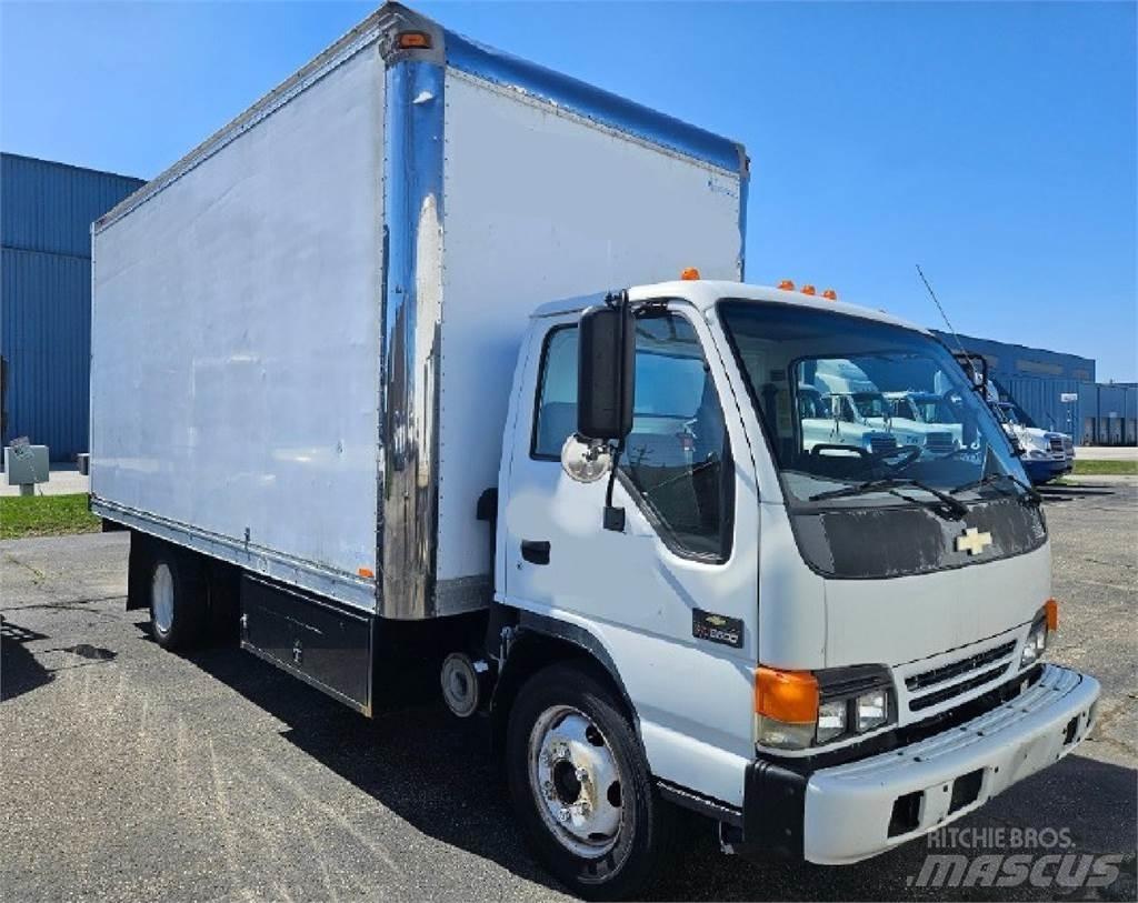 Isuzu NPR Skříňová nástavba