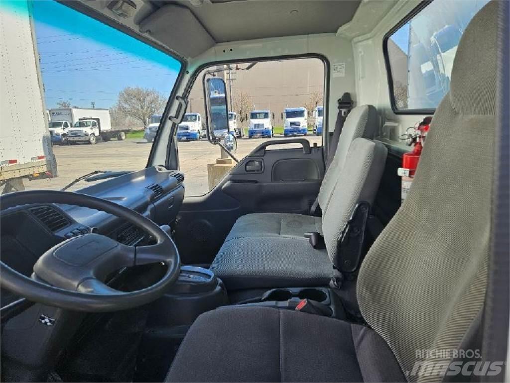 Isuzu NPR Skříňová nástavba