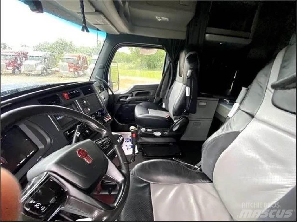Kenworth W990 Tahače