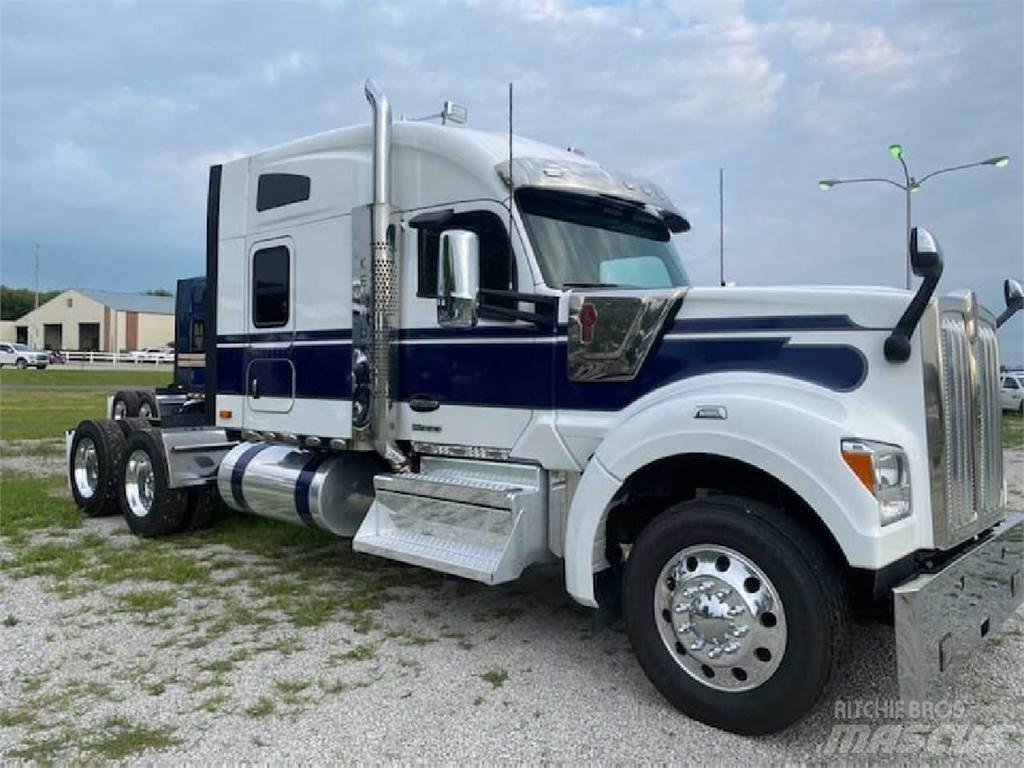 Kenworth W990 Tahače