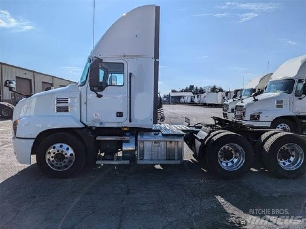 Mack AN64T Tahače