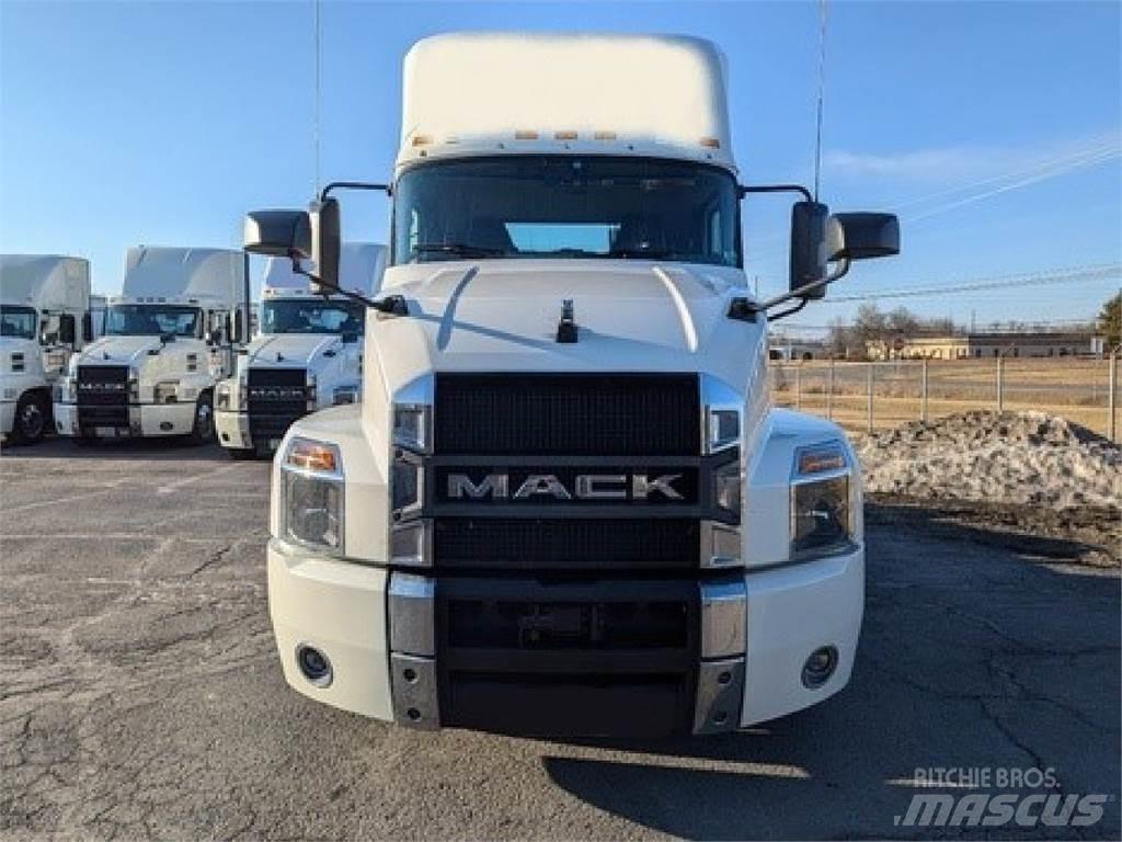 Mack AN64T Tahače