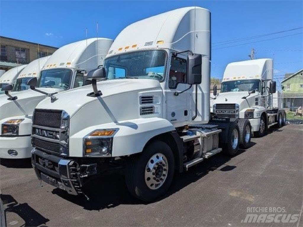 Mack AN64T Tahače