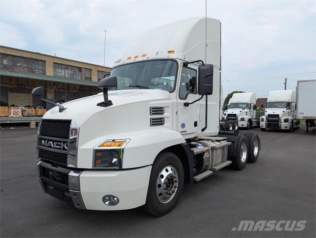 Mack AN64T Tahače