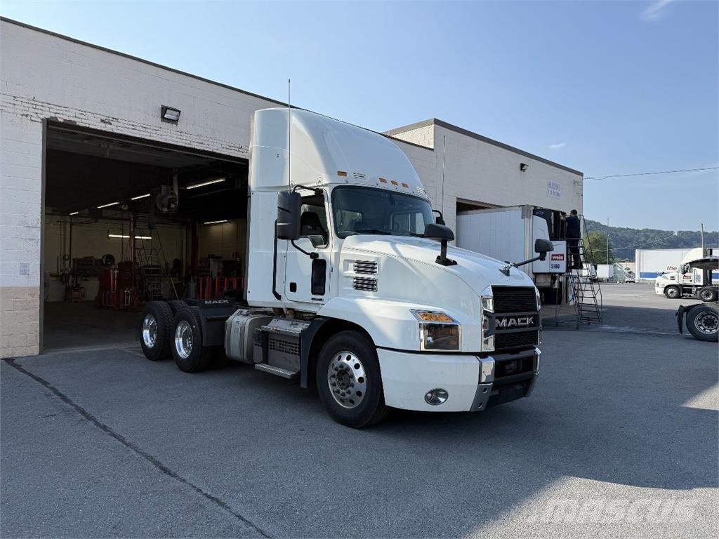 Mack AN64T Tahače