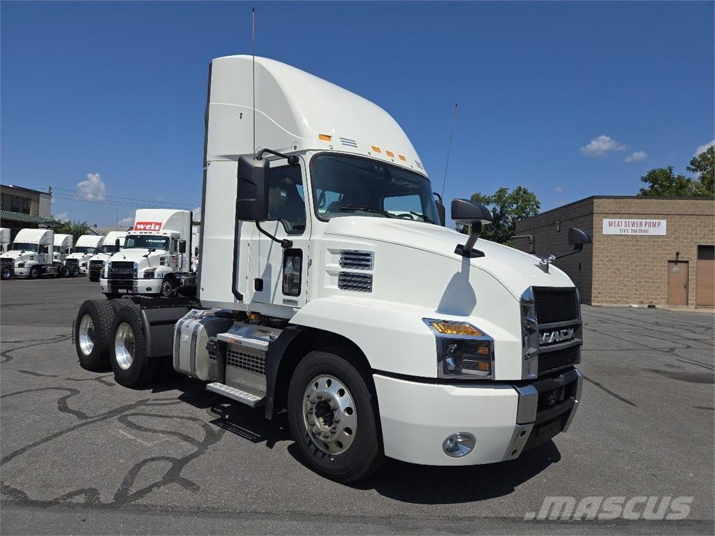 Mack AN64T Tahače