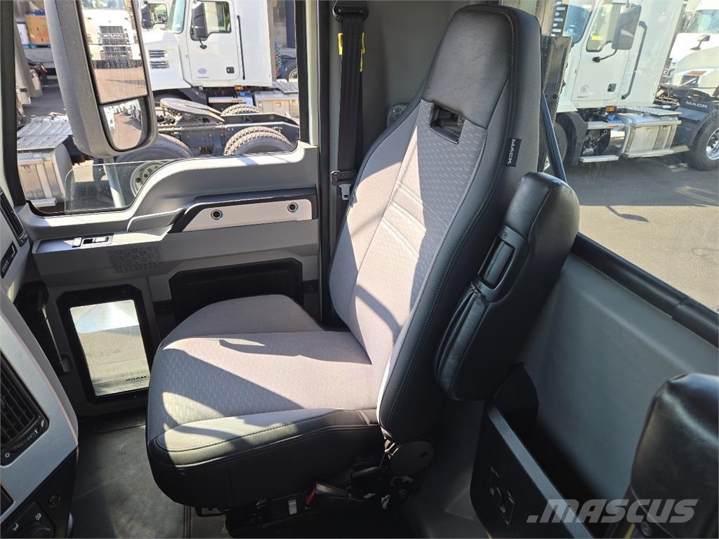 Mack AN64T Tahače