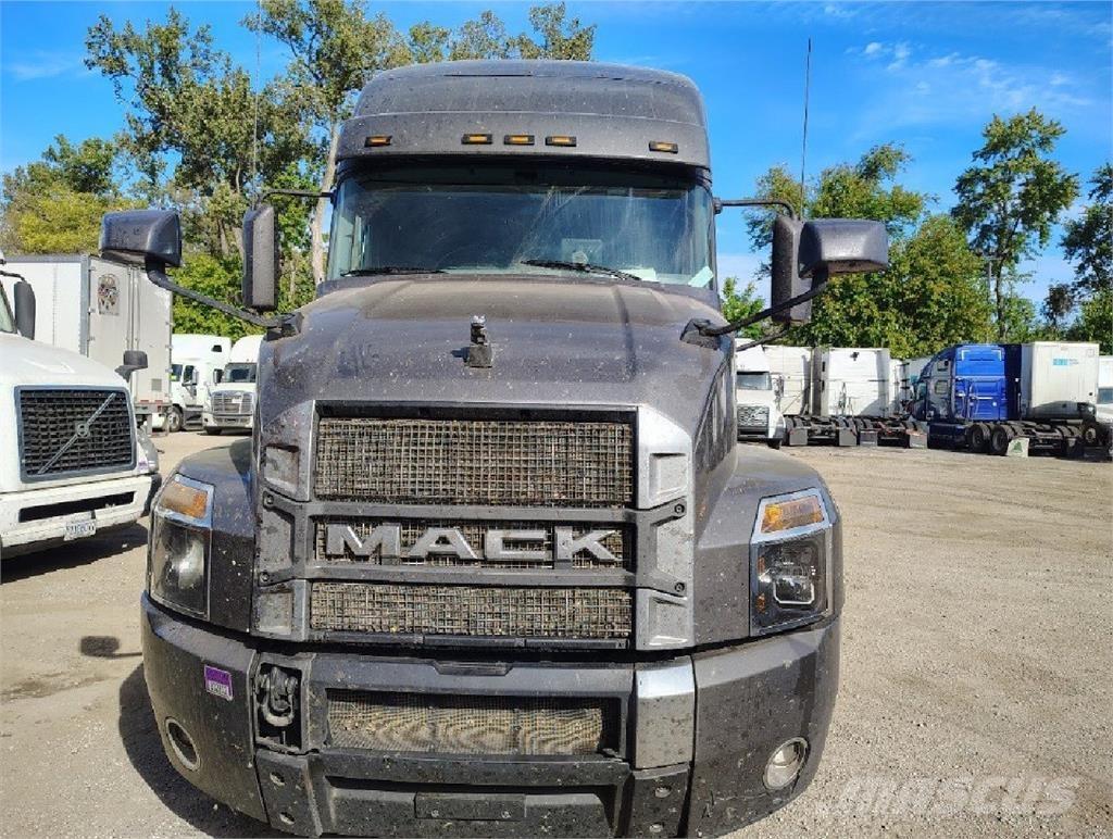 Mack Anthem 64T Tahače
