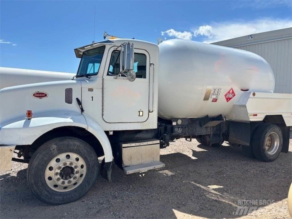 Peterbilt 330 Další