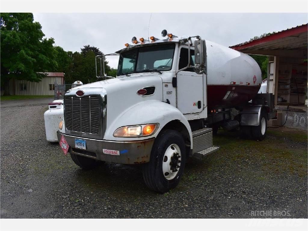 Peterbilt 335 Další