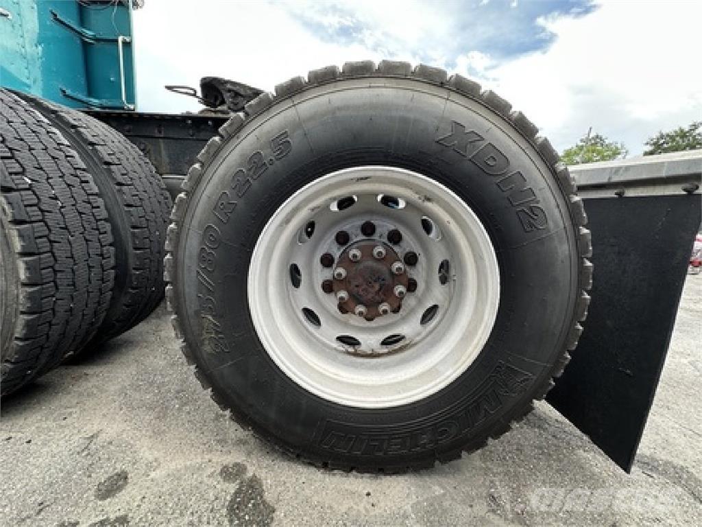 Peterbilt 379 Tahače