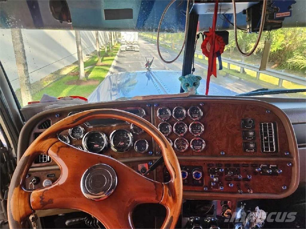 Peterbilt 379EXHD Tahače