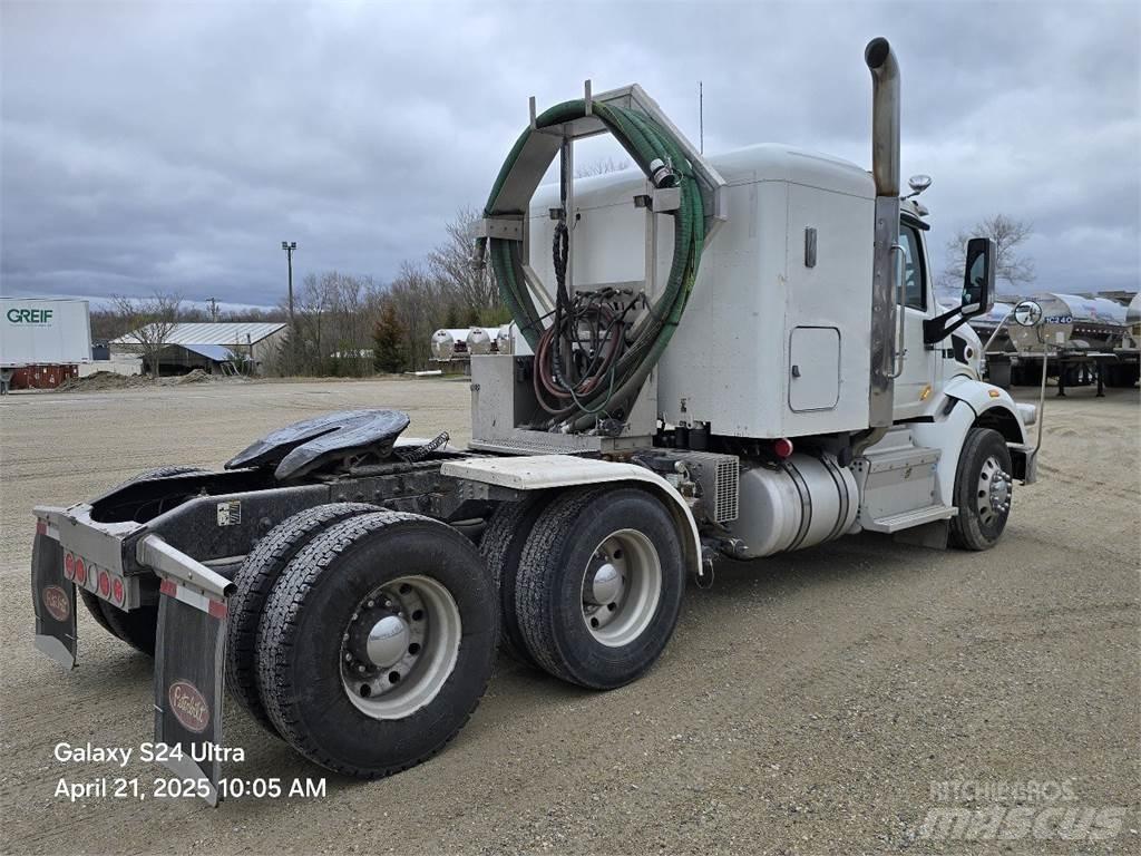 Peterbilt 567 Tahače