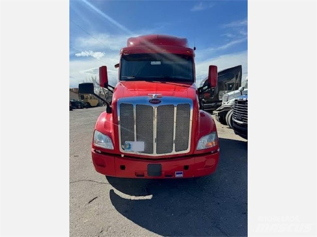 Peterbilt 579 Tahače
