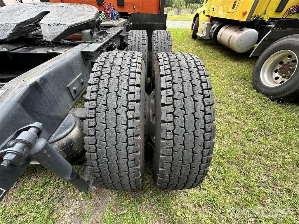 Peterbilt 579 Tahače