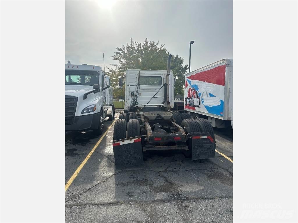 Volvo VNL300 Tahače