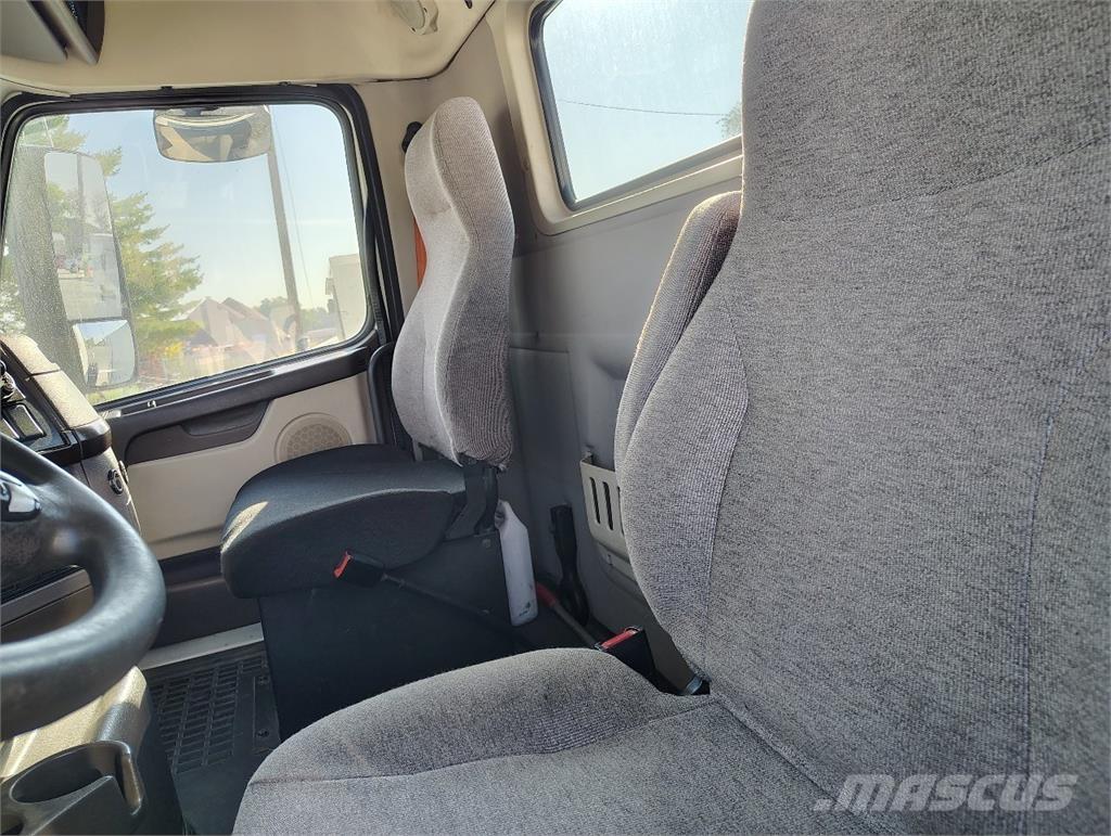 Volvo VNM64T200 Tahače