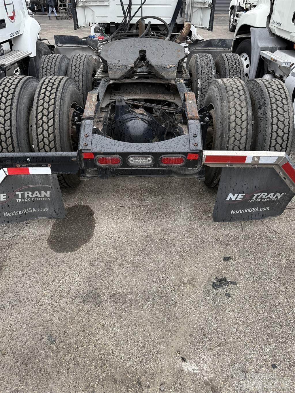 Volvo VNR64T300 Tahače