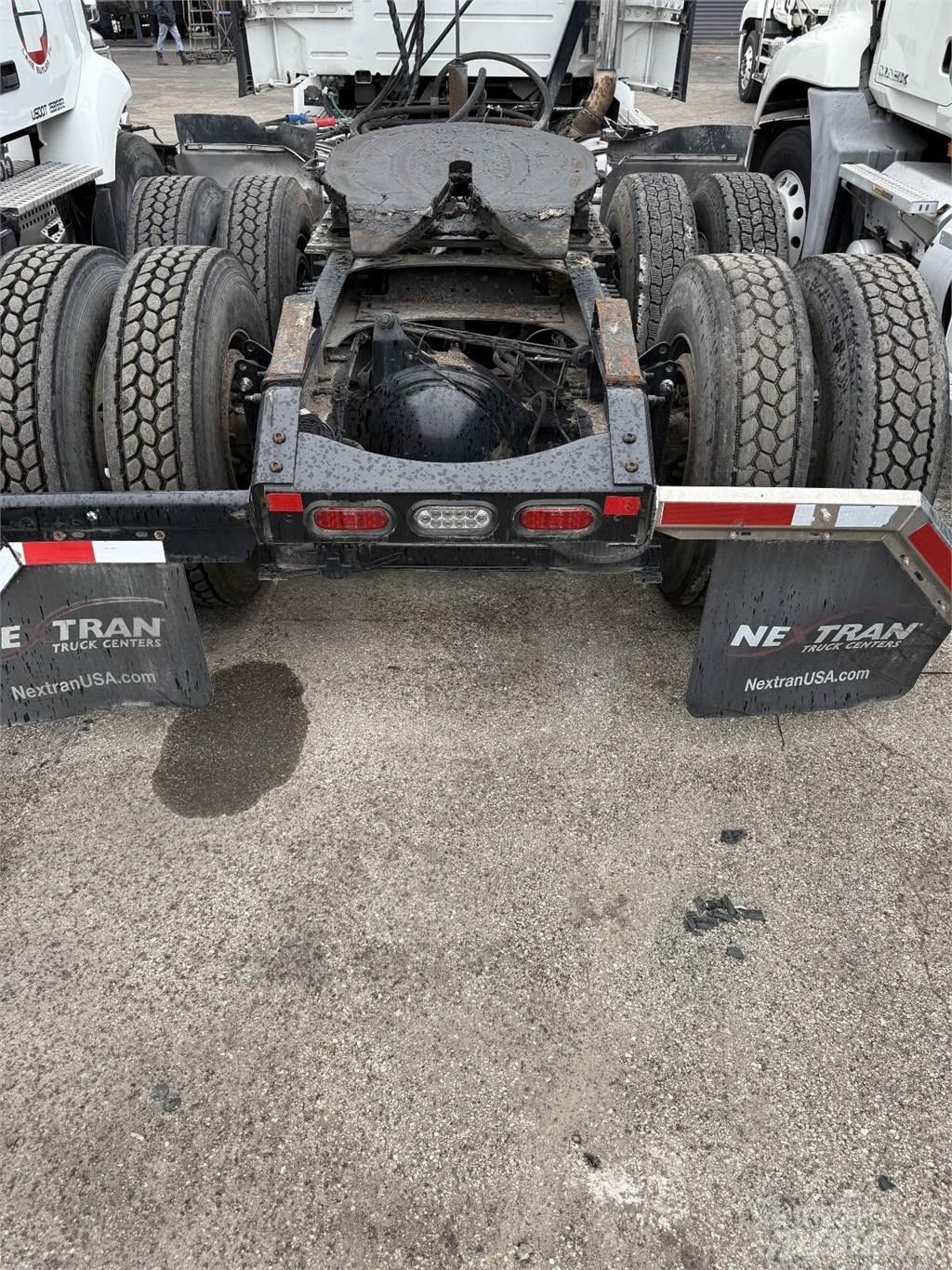 Volvo VNR64T300 Tahače