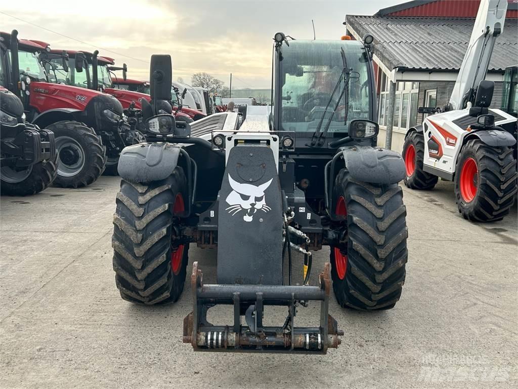 Bobcat TL30.70 Teleskopické manipulátory