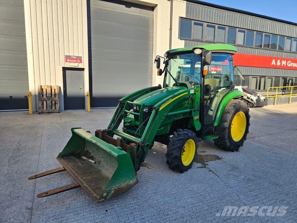 John Deere 3520 Traktory