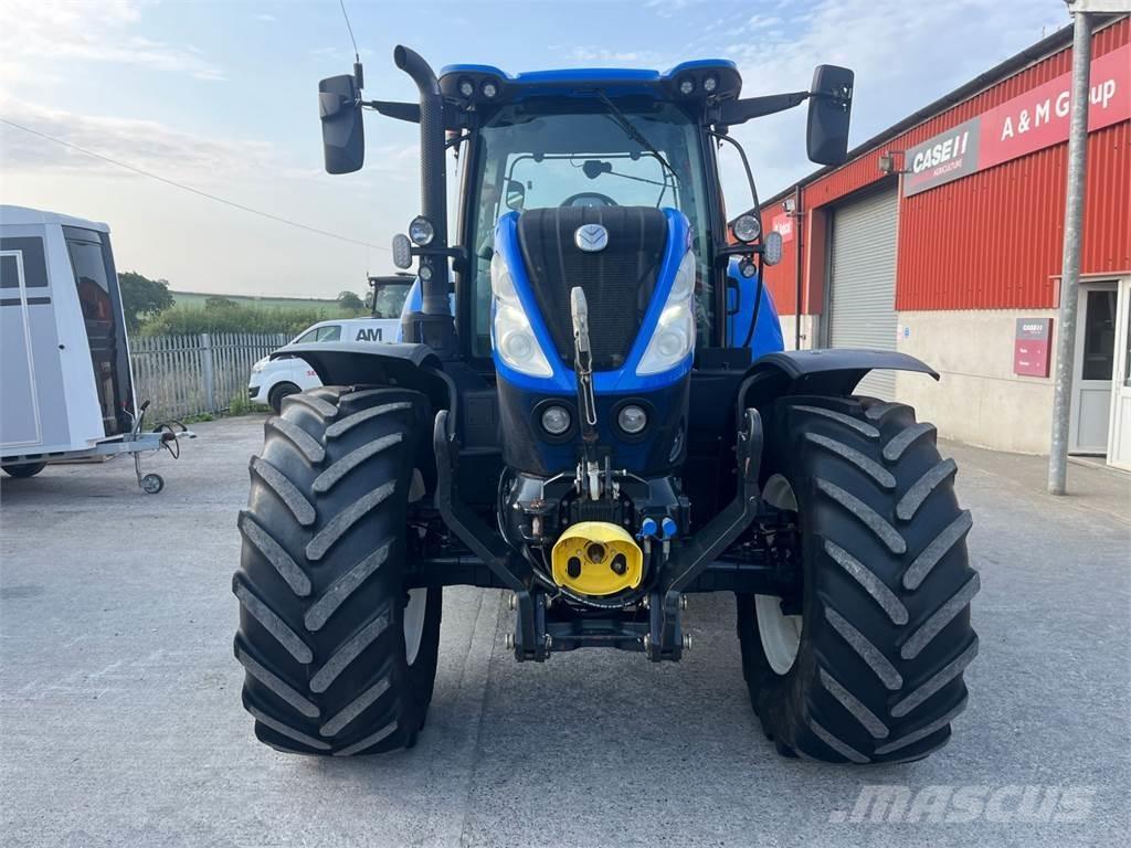 New Holland T7.210 Traktory