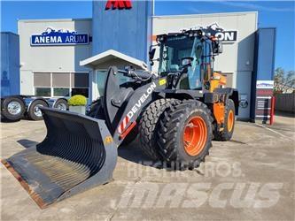 Develon DL220-7 Kolové nakladače