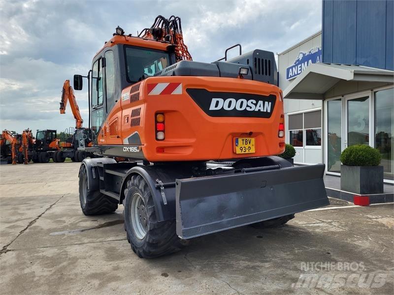 Doosan DX165W-5 Kolová rýpadla