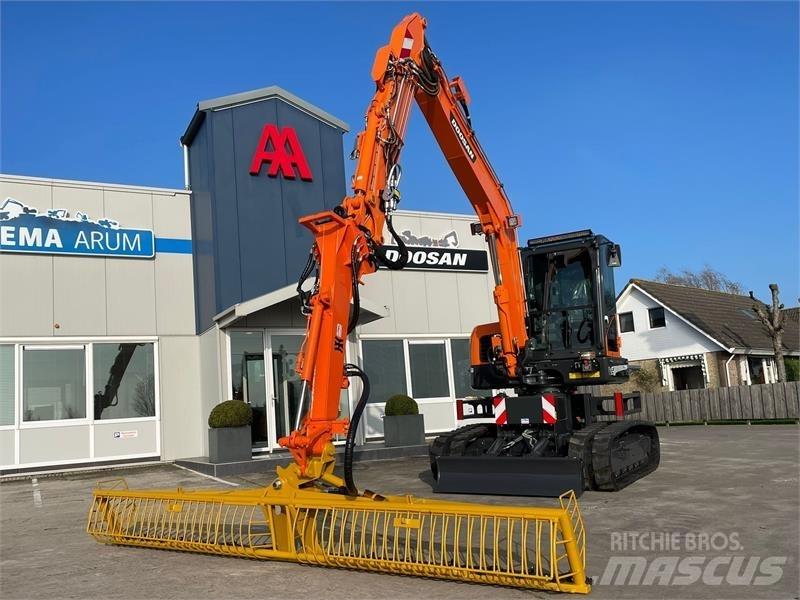 Doosan DX63-3 Midi rýpadla 7t - 12t