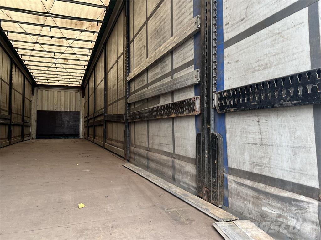 Krone  Plachtové návěsy