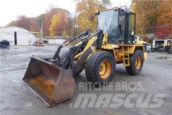 CAT IT14G Kolové nakladače