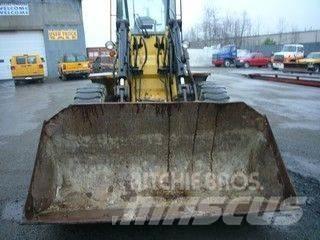 CAT IT18B Kolové nakladače