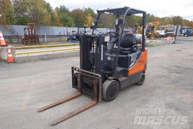Doosan GC25P-5 Další