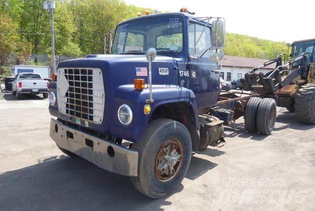 Ford 8000 Nákladní vozidlo bez nástavby