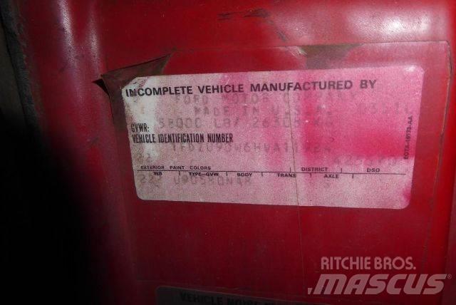 Ford L9000 Nákladní vozidlo bez nástavby