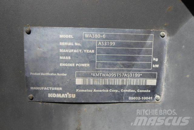 Komatsu WA380-6 Kolové nakladače