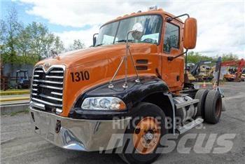 Mack CX612 Nákladní vozidlo bez nástavby