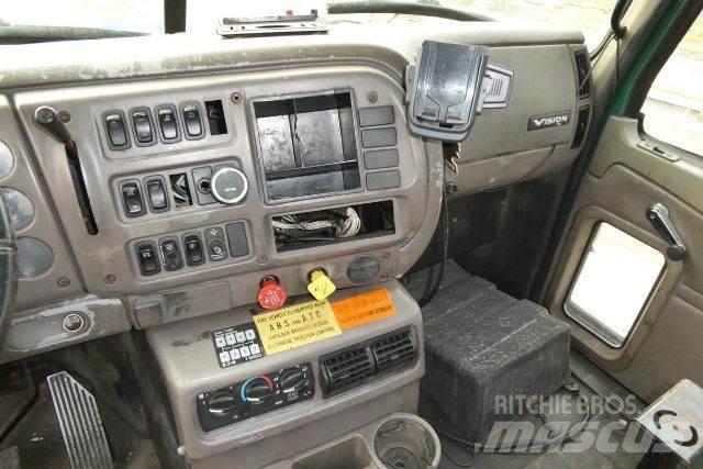 Mack CXN612 Nákladní vozidlo bez nástavby