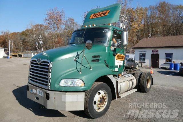 Mack CXN612 Nákladní vozidlo bez nástavby