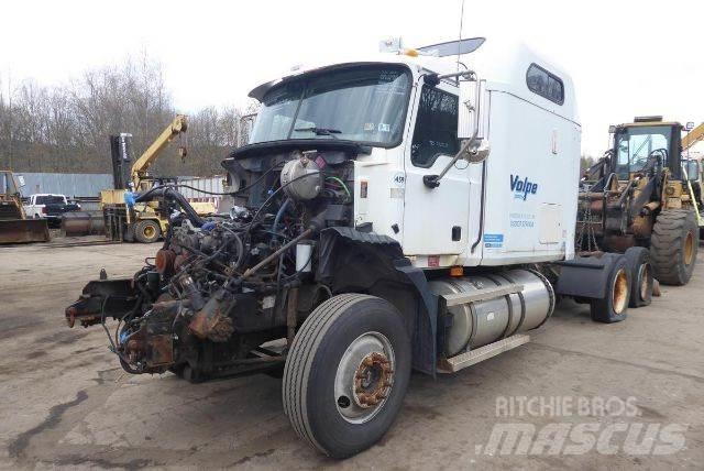 Mack CXN613 Tahače