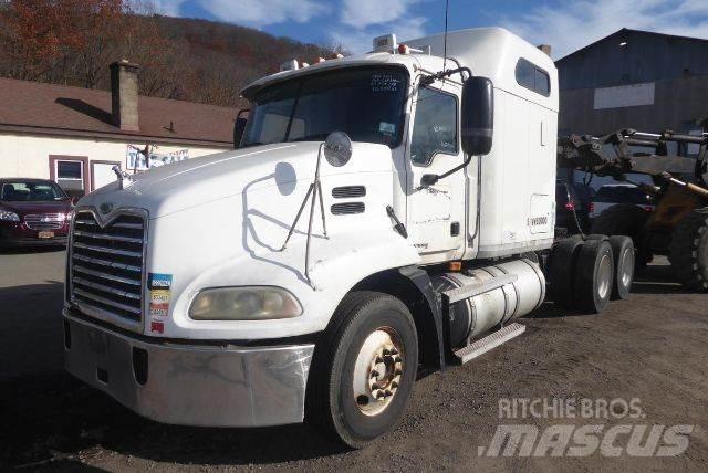 Mack CXN613 Tahače